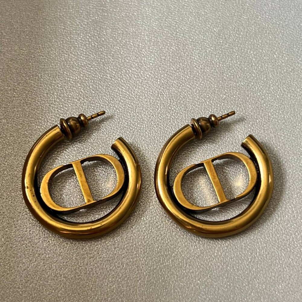 Christian dior 1" hoop earrings antique gold tone metal statement earrings